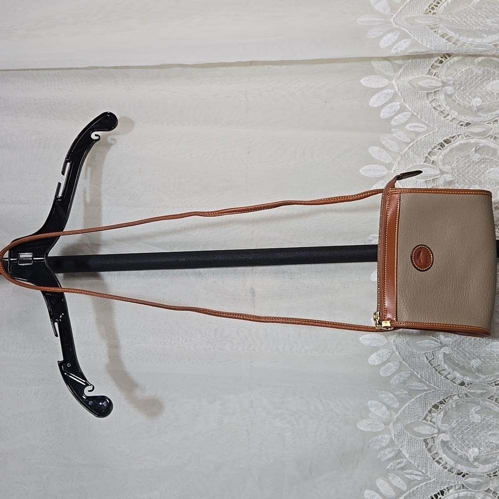 Vintage Dooney & Bourke Cross Body Mini Zip Top Purse Bag - Picture 10 of 10